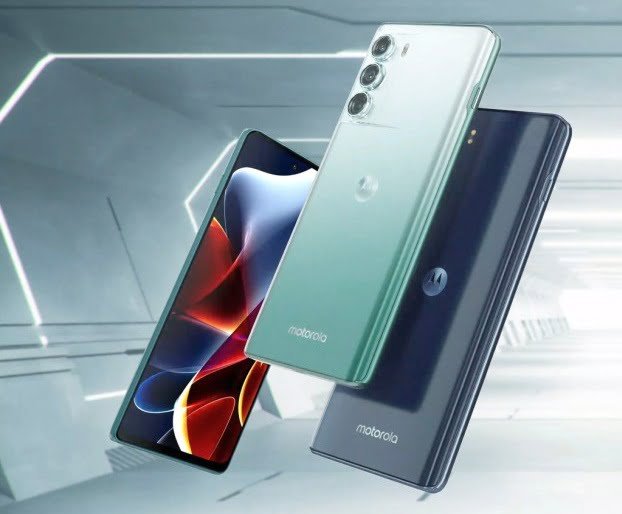Motorola announces three premium phones, one features a UDC tech